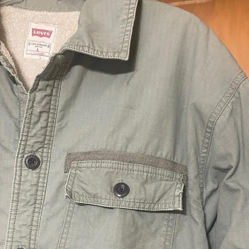 Thrashed Levi's Olive Green Jacket Shacket Fleece Lined Distressed Classic Warm - Picture 5 of 13